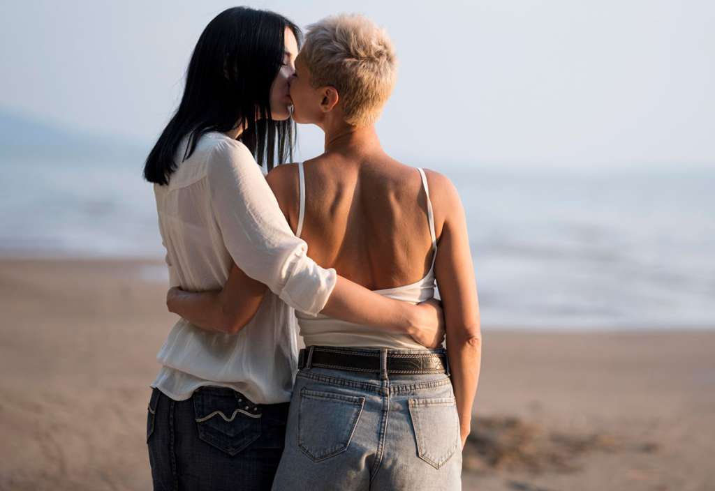 Lesbian Hookup